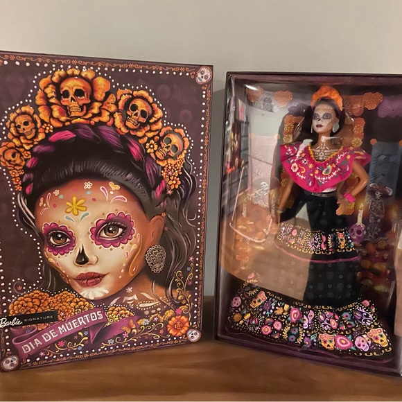 Dia de los Muertos 2021 Barbie